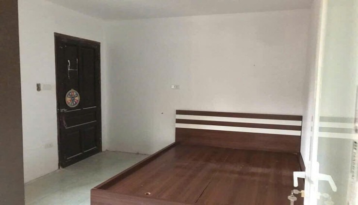 Cho thuê nhà riêng ngõ 65 Phố Đặng Văn Ngữ, 40m2, 2 tầng, 4 ngủ, 11 Triệu